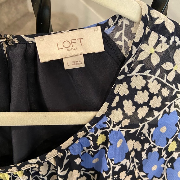 Ann Taylor Loft Dress - Picture 2 of 2